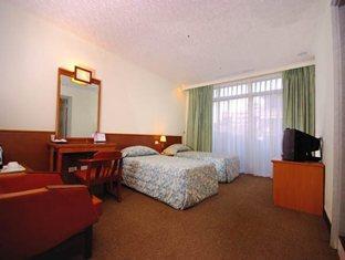 Hotel Y 3*